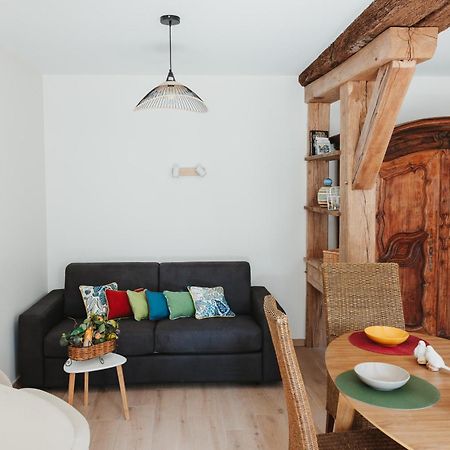 Logis Auberge Du Centre Chitenay Екстериор снимка